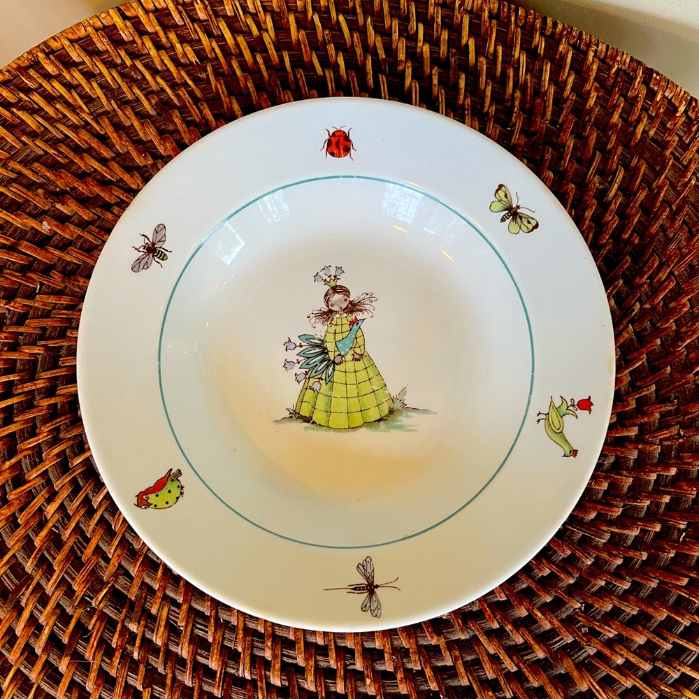 Whimsical Vintage Arabia of Finland Children’s  Bowl Princess with a Peacock EUC